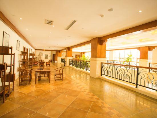 Longju Hotel 16/25