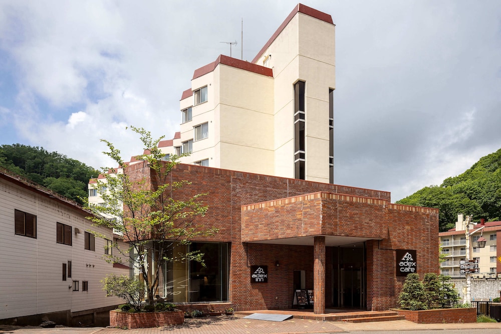 Adex Inn 4/36