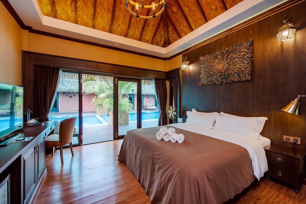 Khum Damnoen Resort 9/50
