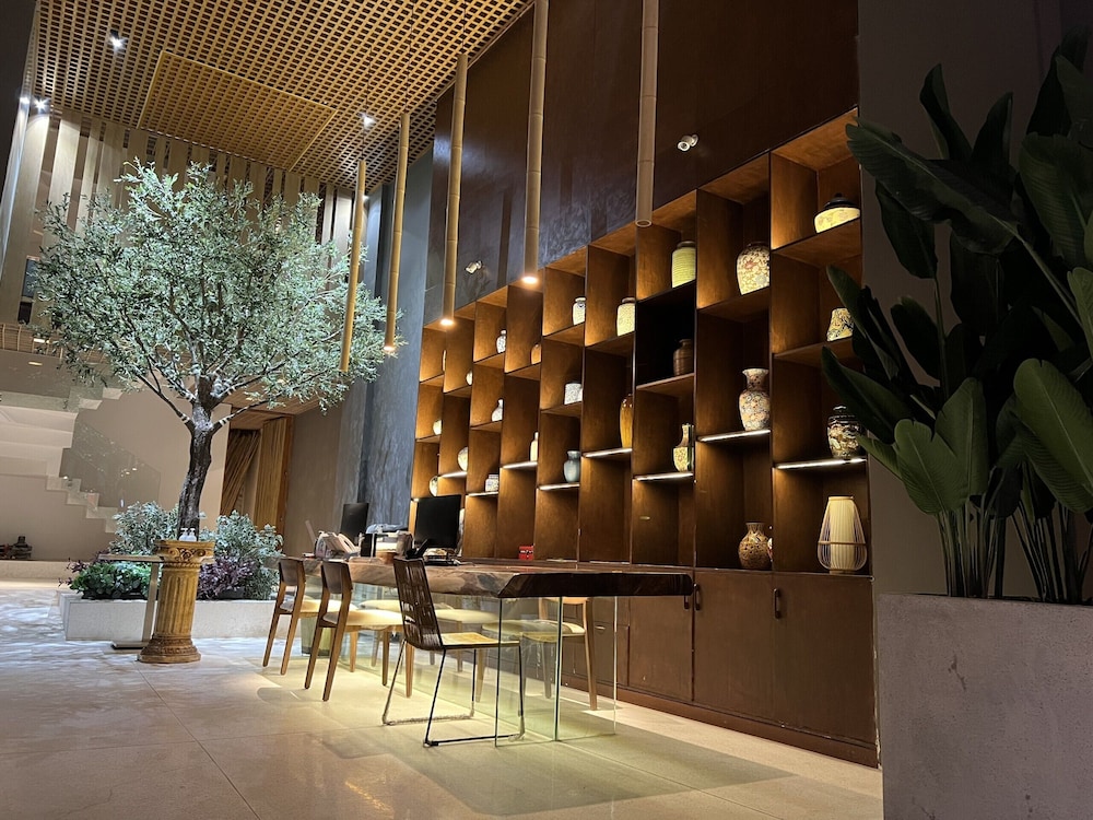 lobby