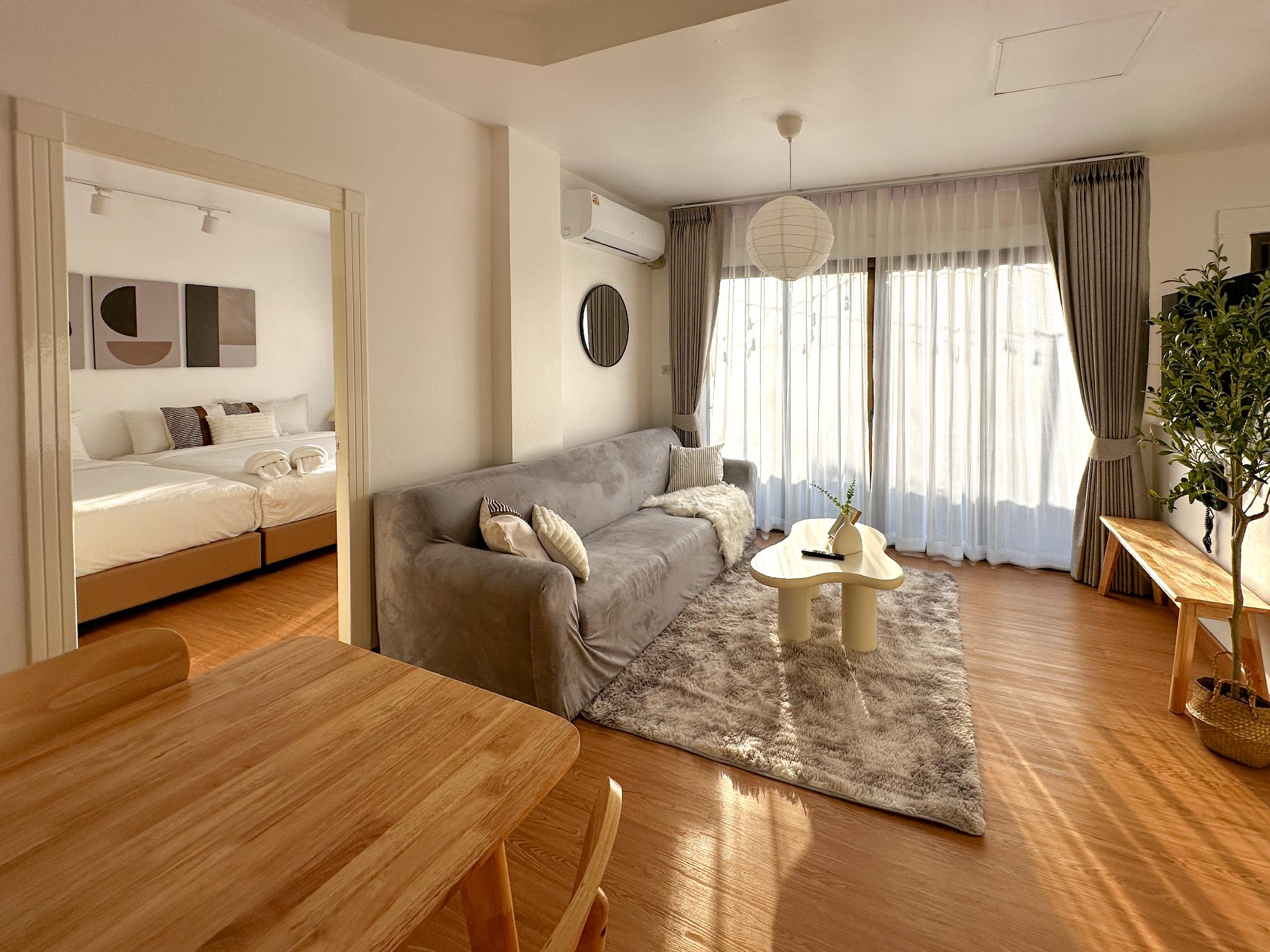 2 Bedrooms, Family