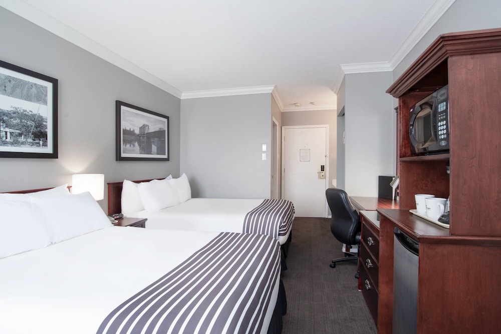 Sandman Inn Kamloops 13/46