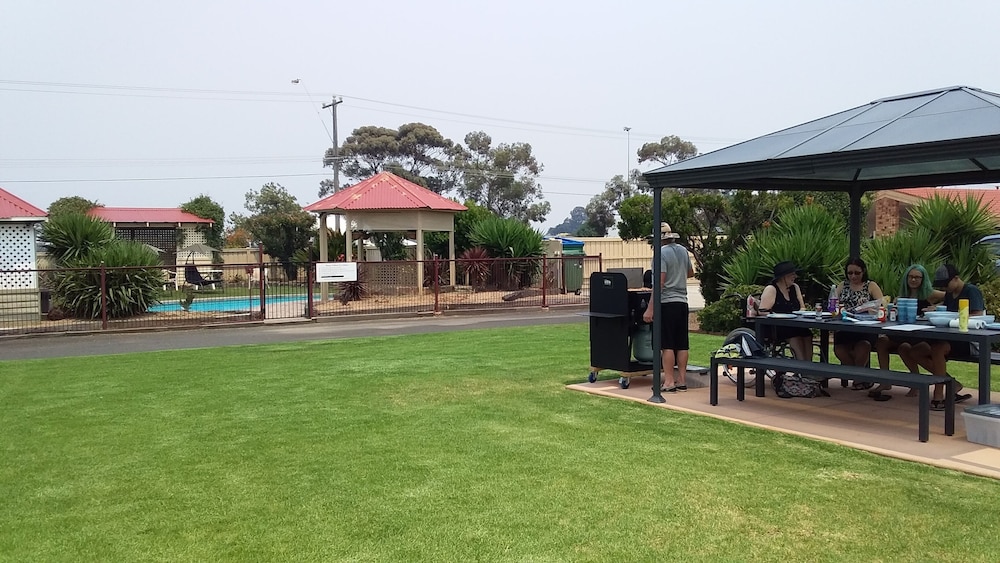 Werribee Park Motor Inn 55/63