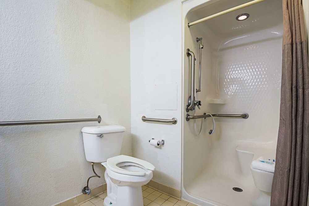 Rodeway Inn Kissimmee Maingate West 16/38