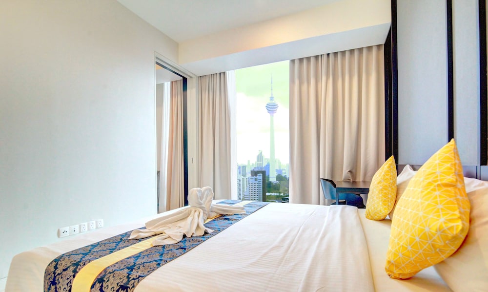 Tropicana The Residences KLCC by Luxury Suites 8/35