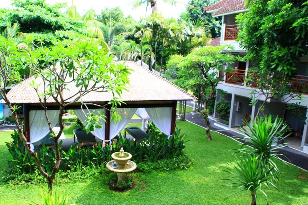 DEWI SRI HOTEL 61/70