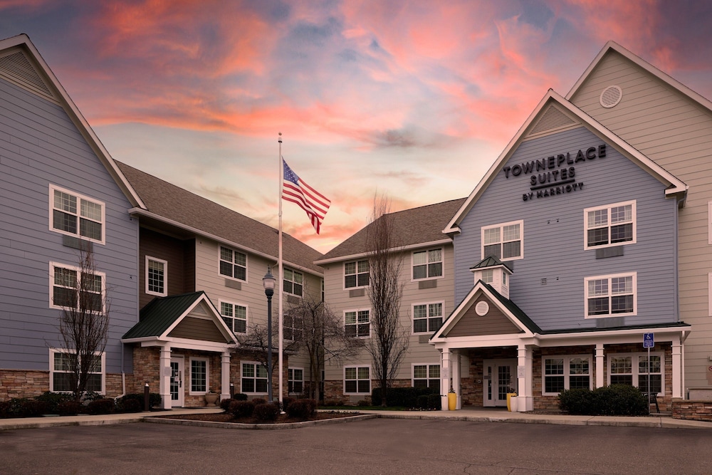 TownePlace Suites Medford 2/41