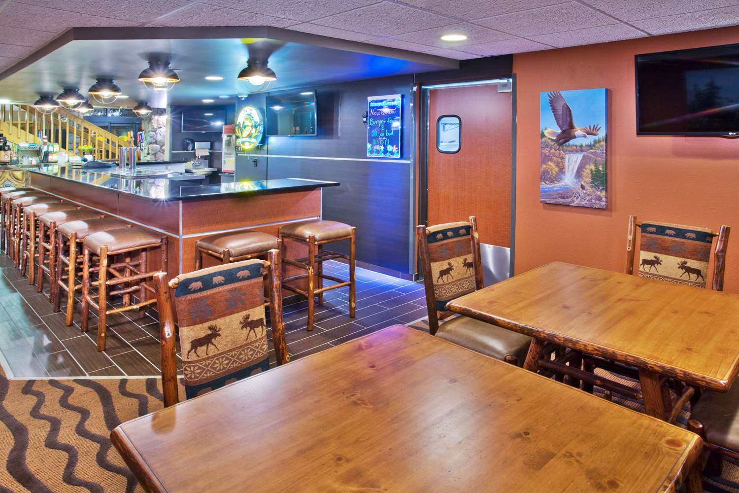 AmericInn by Wyndham Grand Forks 36/46