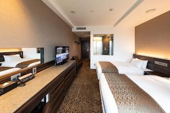 Moderate, Twin Beds, with View