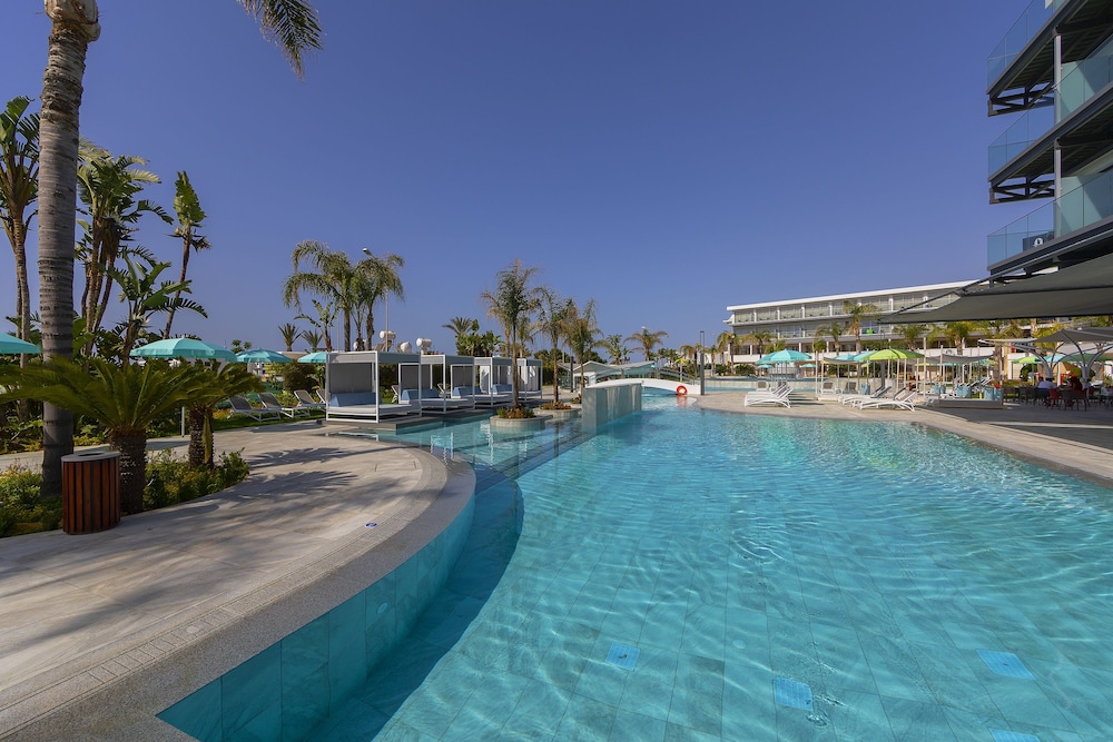 Faros Hotel Ayia Napa 39/41