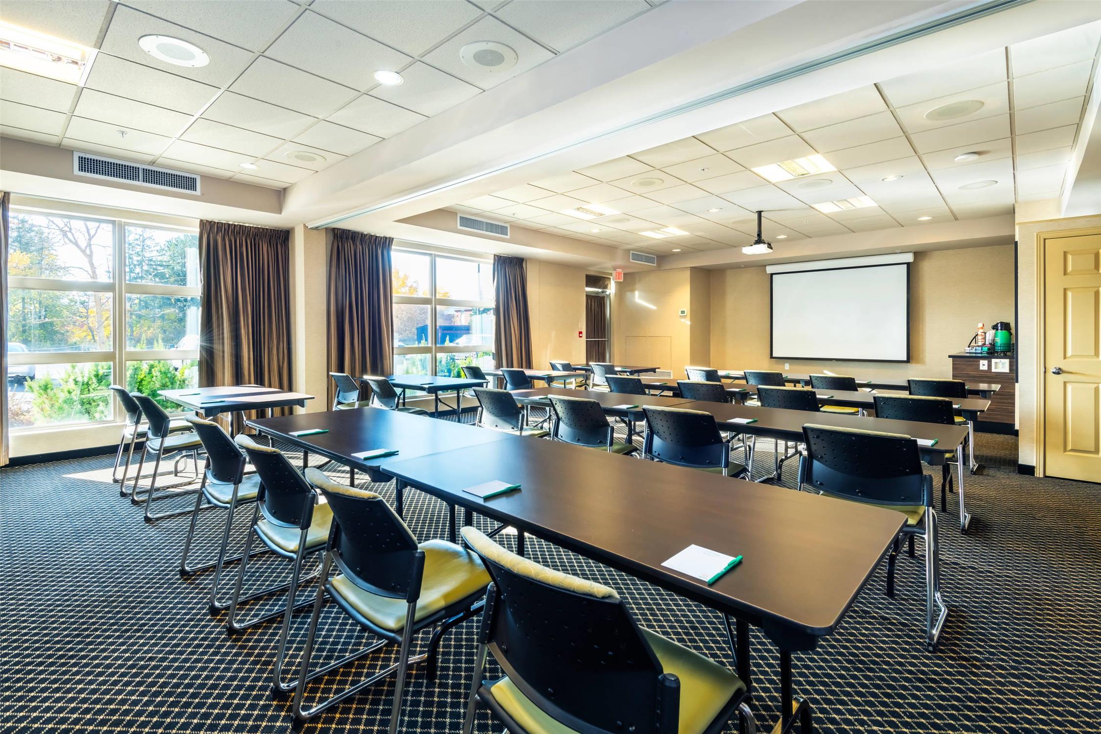 Quality Inn and Suites Petawawa 17/28