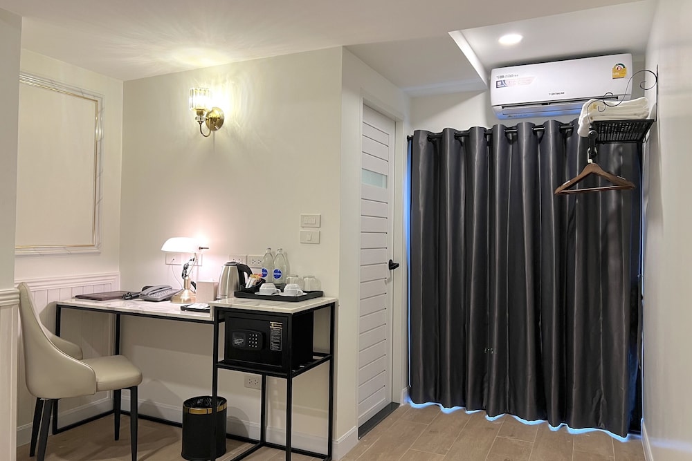 Travelier Hostel 9/59