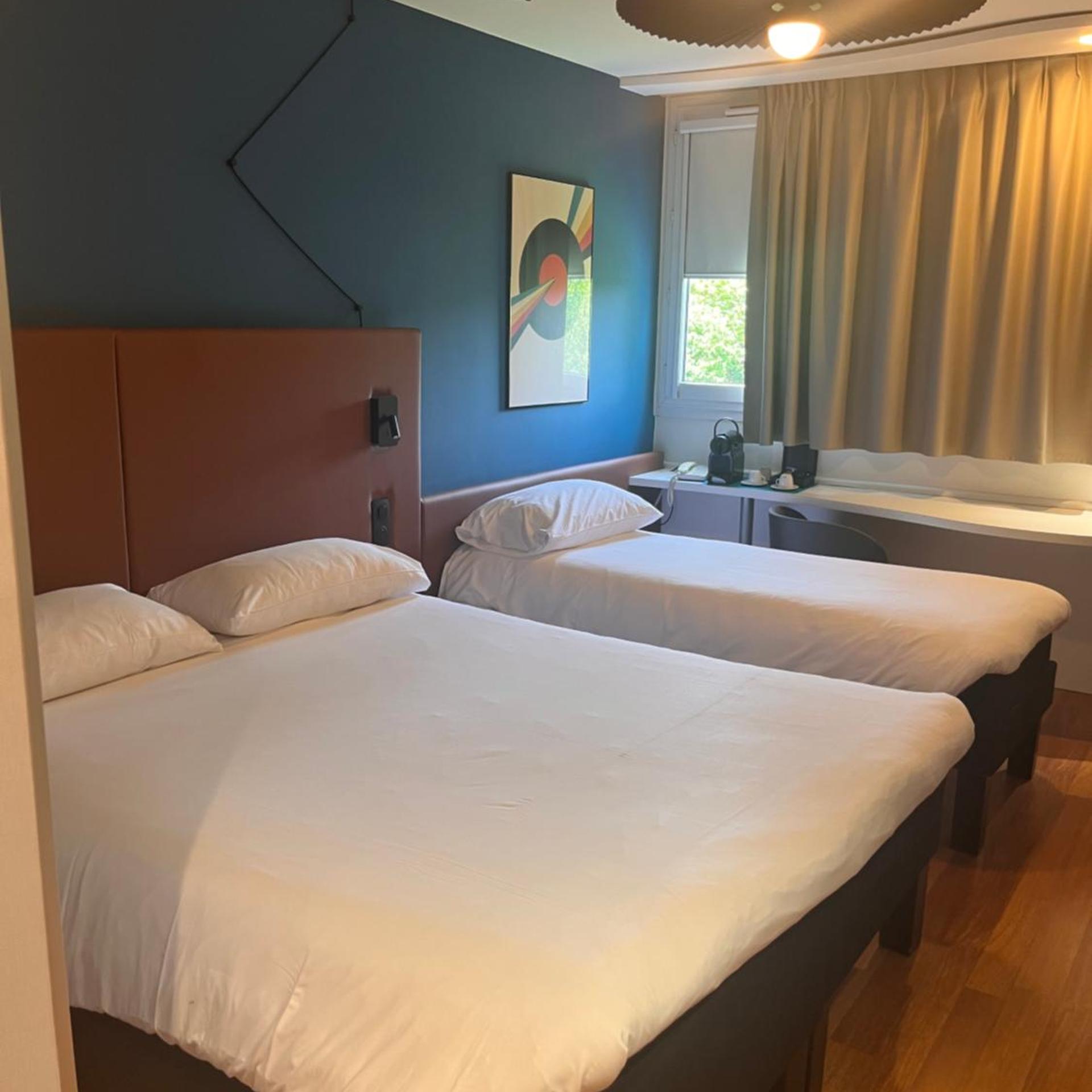 Room, Triple, 1 Double and 1 Single Bed