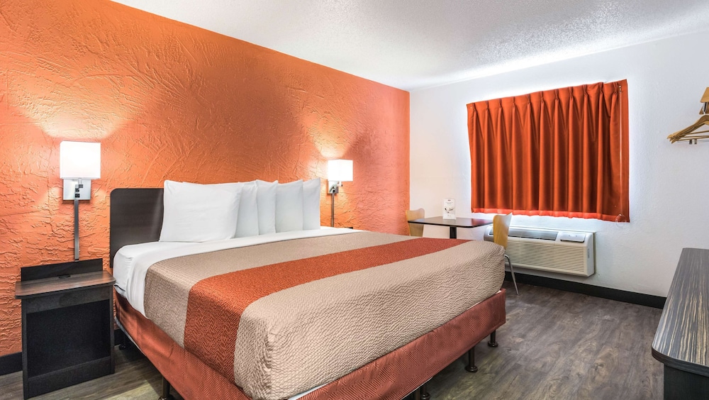Motel6 Elk Grove Village, IL 18/44
