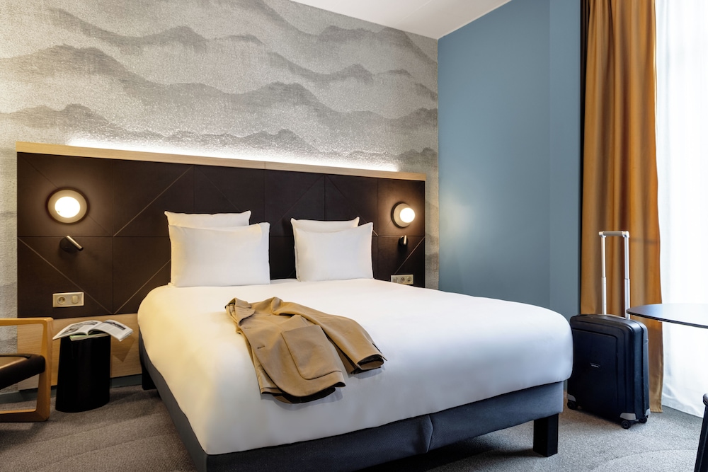 SUPERIOR, DOUBLE BED