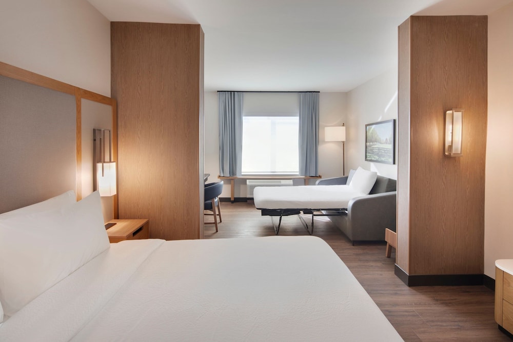 Fairfield Inn & Suites by Marriott Franklin Cool Springs 10/34