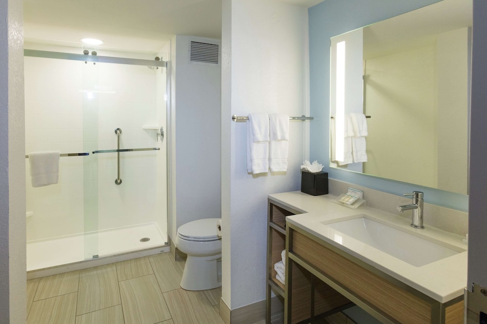 HILTON GARDEN INN ST. AUGUSTINE BEACH 13/55
