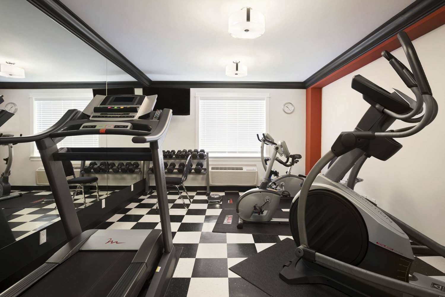 Ramada By Wyndham Surrey/Langley 29/47