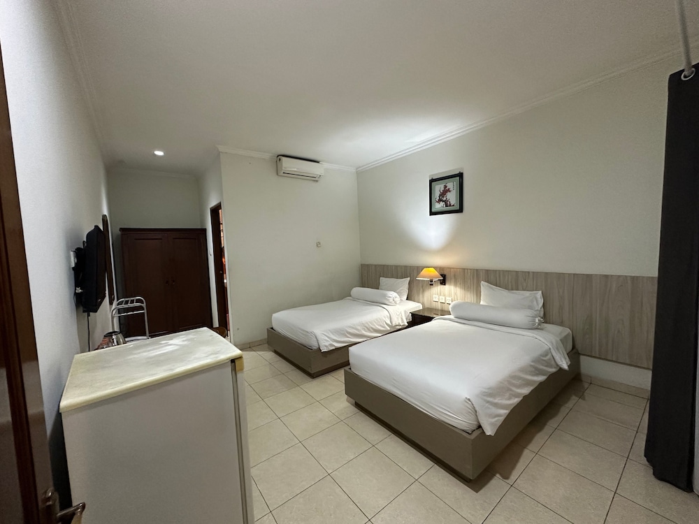 Front One Resort Indraloka 25/50