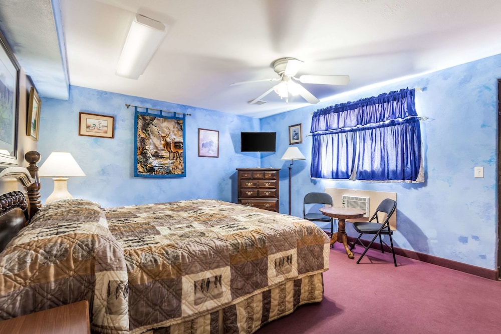 Rodeway Inn And Suites Big Water Antelope Canyon 12/30