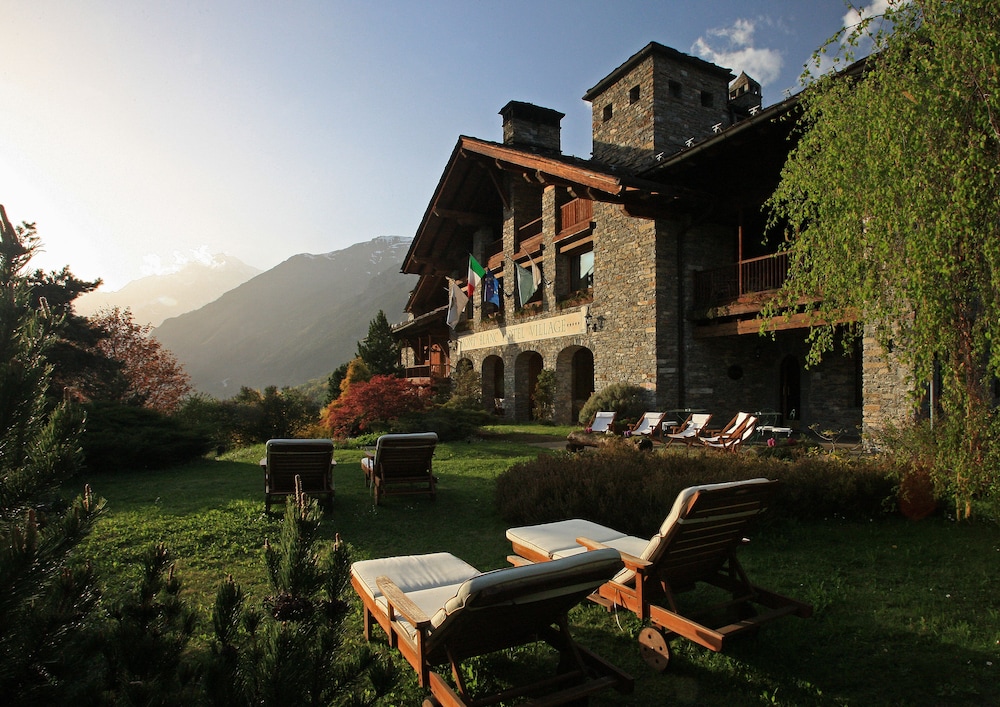 Relais Mont Blanc Hotel and Spa 44/50