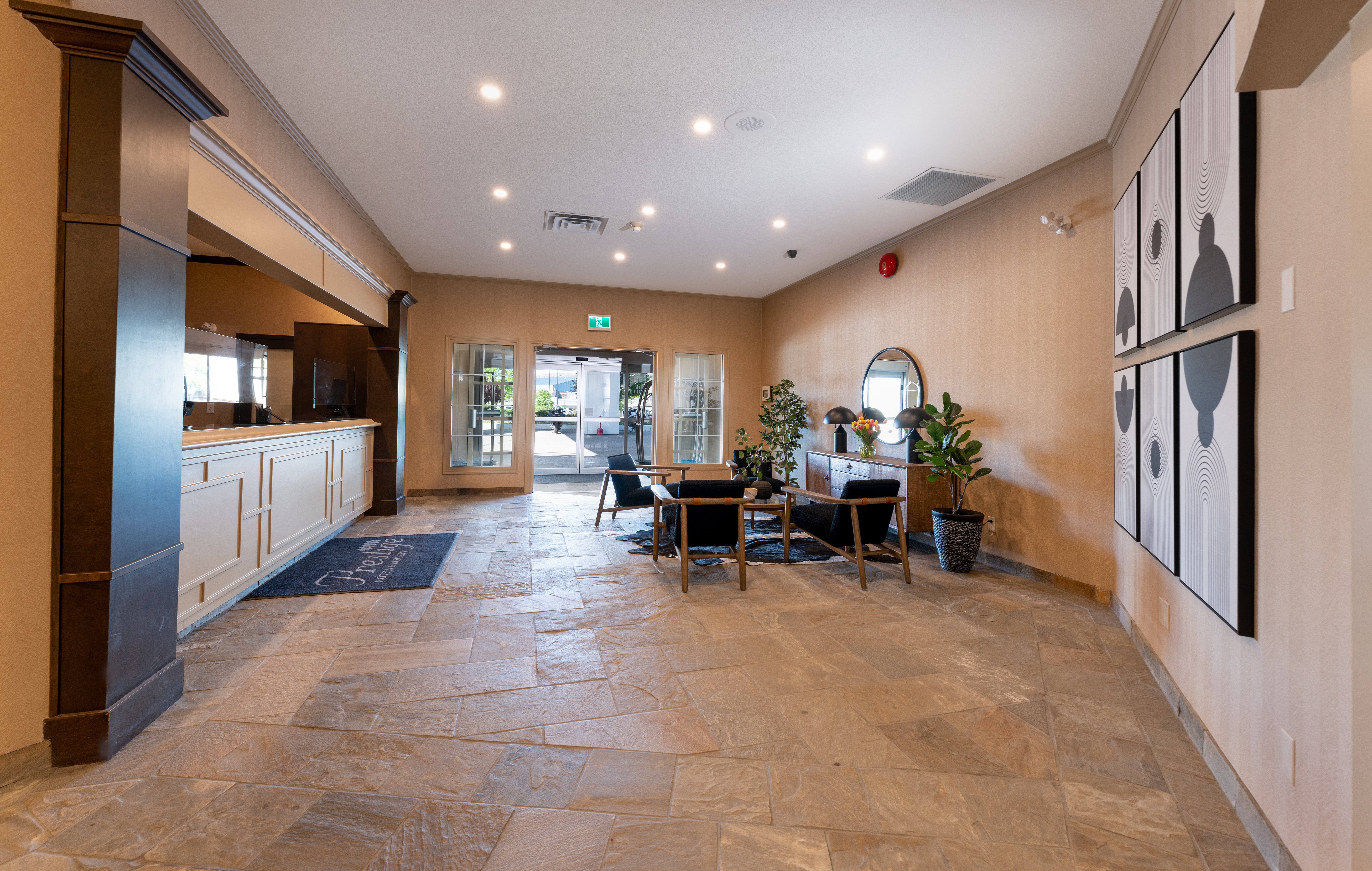 Prestige Hotel Vernon 36/57