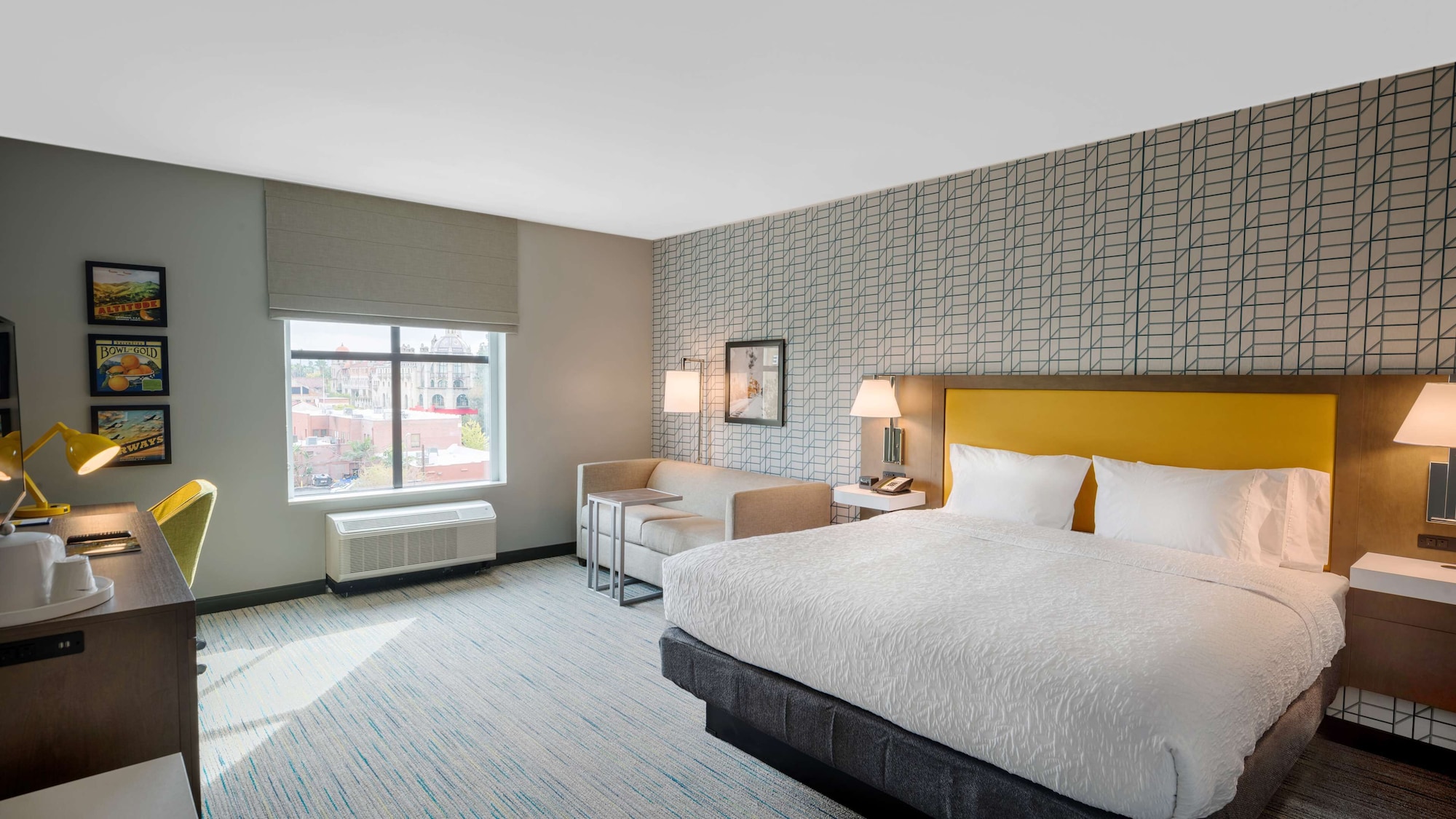 غرفة قياسية بسرير كينج، Hampton Inn Riverside Downtown Ca 2/3