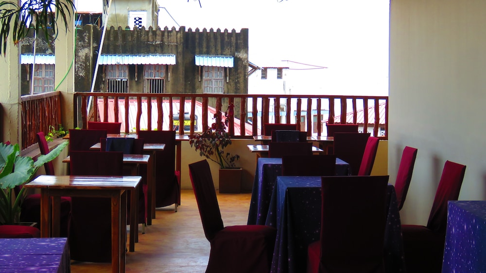 Rumaisa Hotel 29/33