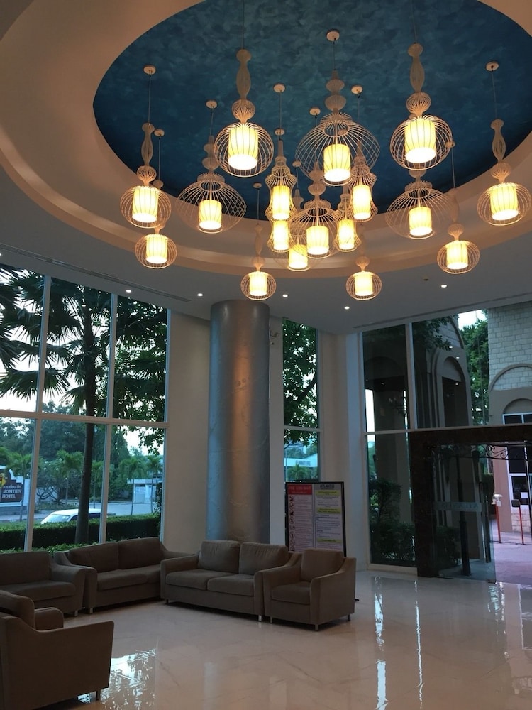 Atlantis Condo Resort Pattaya EVT 5/50