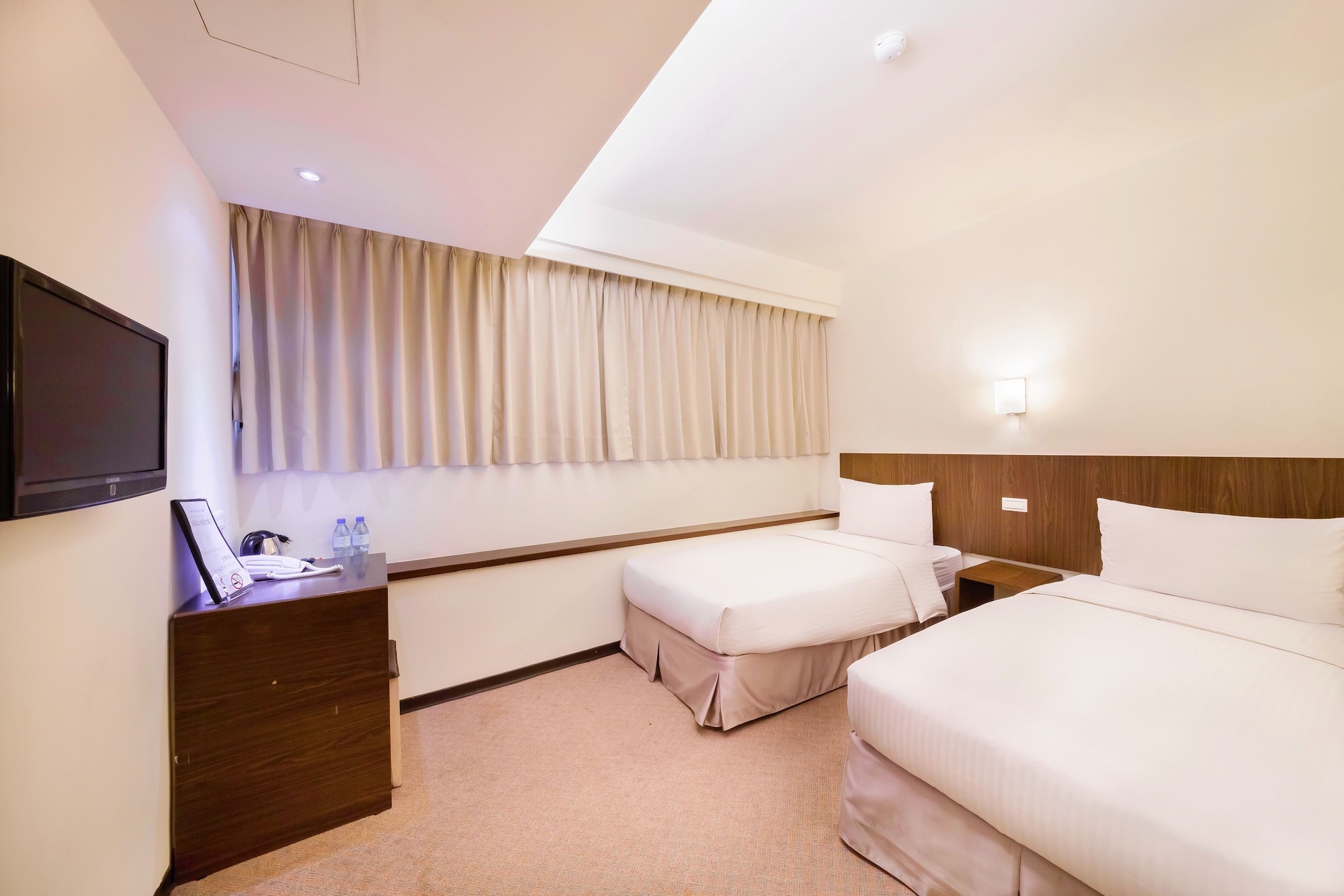 STANDARD, TWIN BEDS