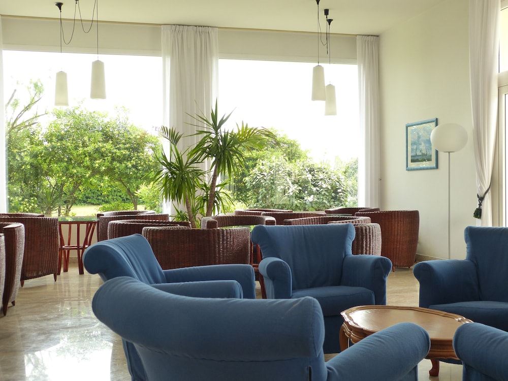 Hotel City Beach Resort 36/53