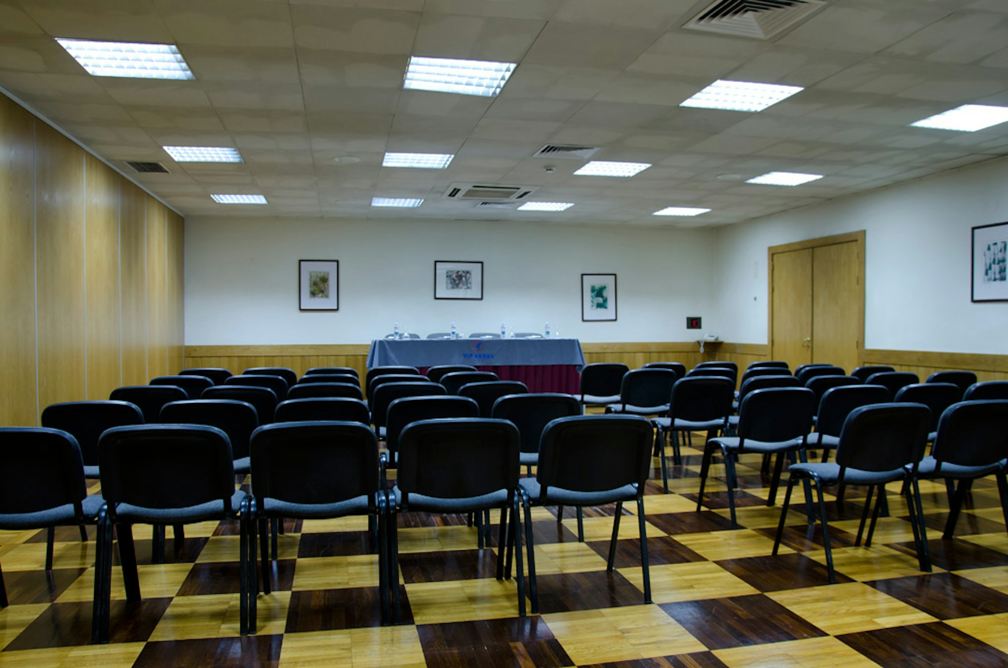 VIP Inn Berna Hotel 46/48