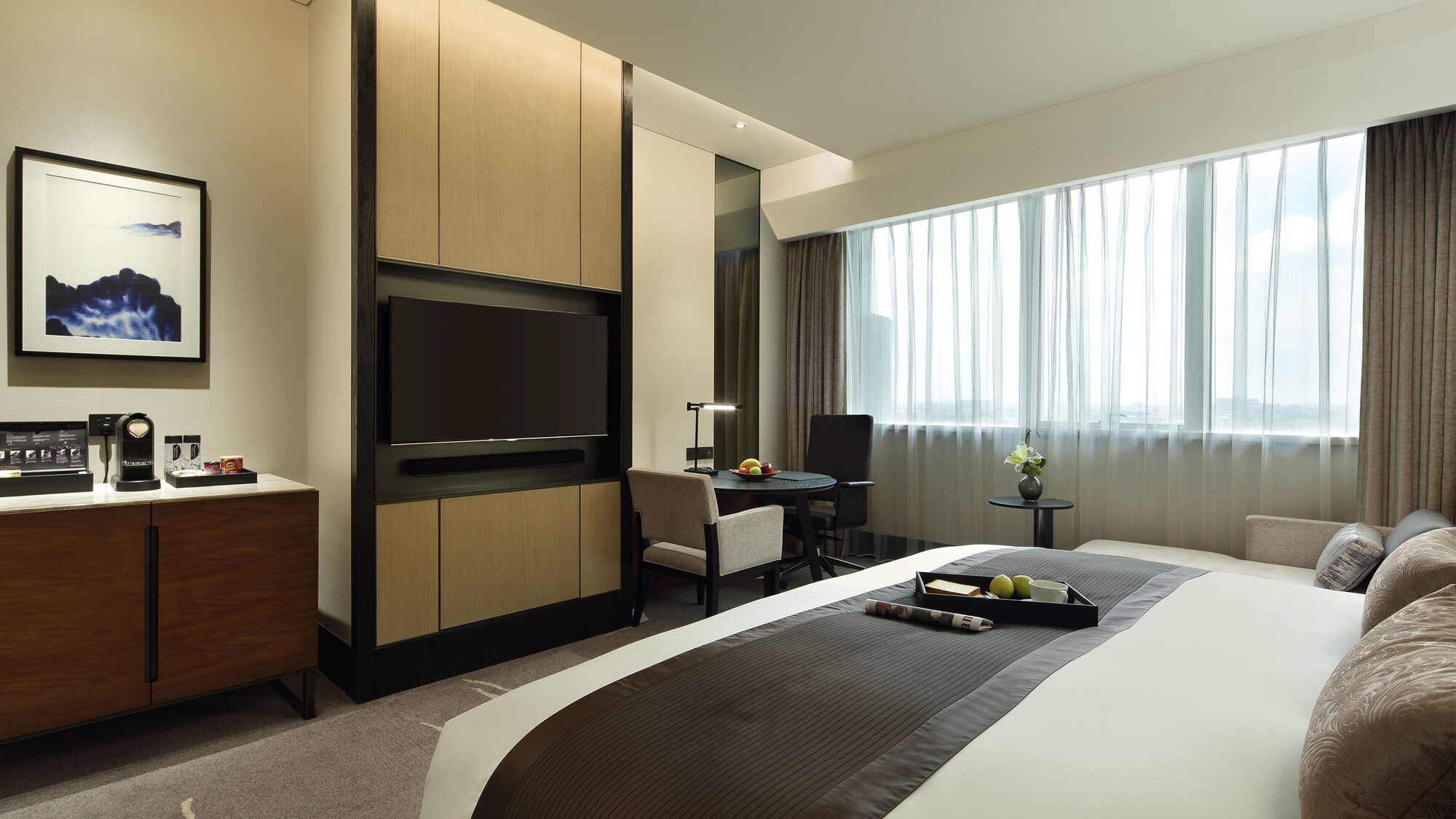 جناح بسرير كينج وسرير فردي بغرفة نوم واحدة، InterContinental Shanghai Hongqiao NECC, an IHG Hotel 3/6