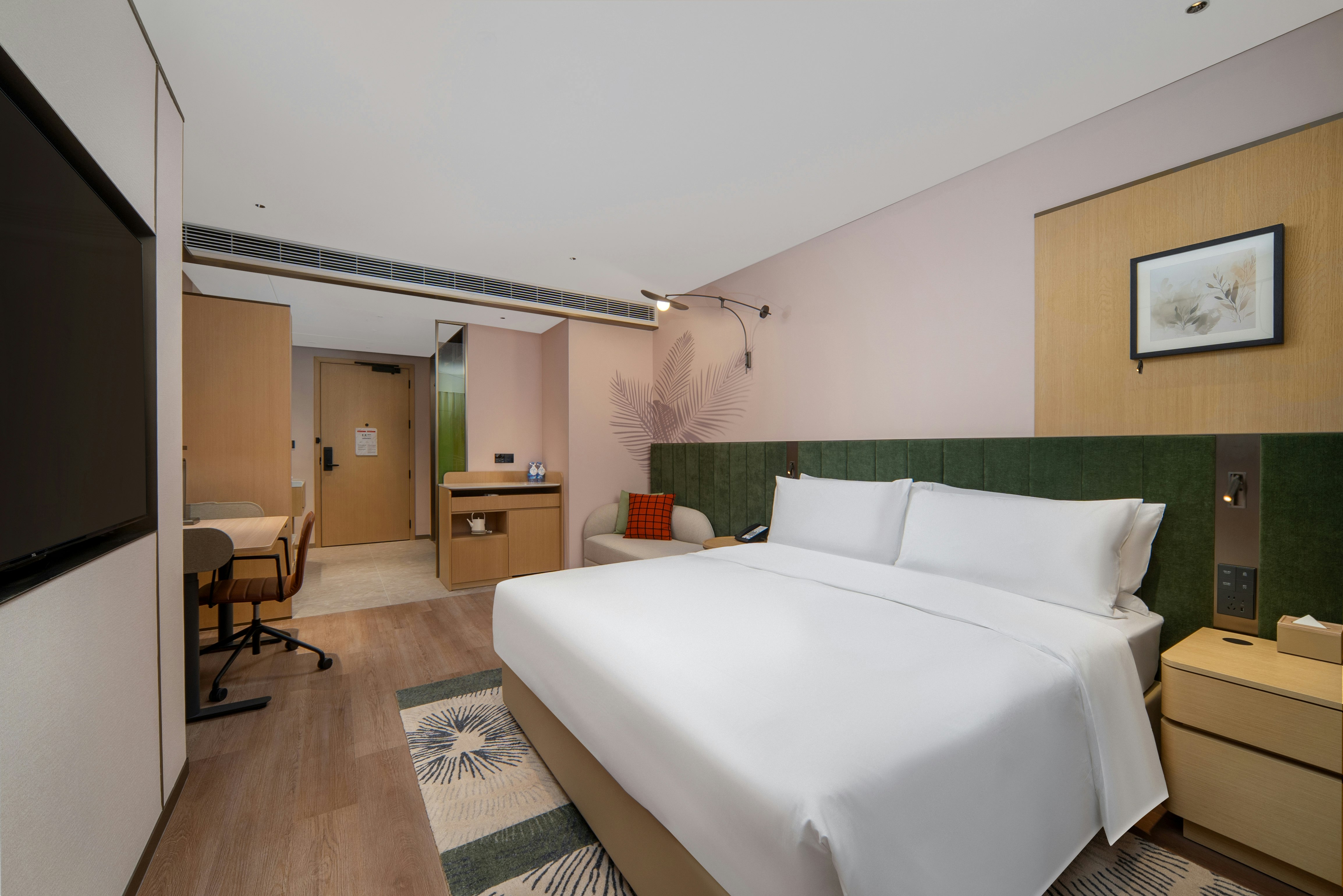 ROOM, KING BED, ACCESSIBLE