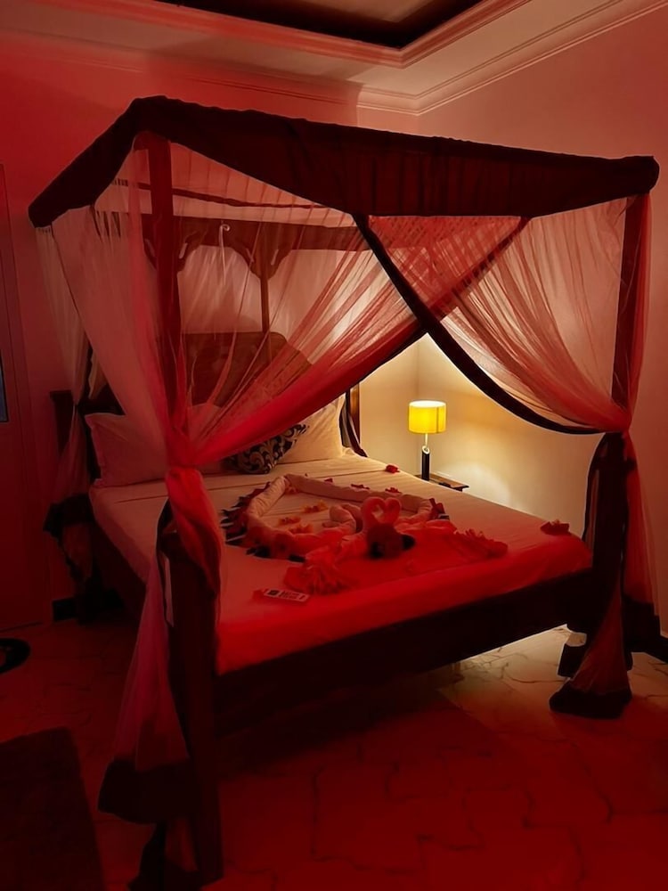 Isla Bonita Zanzibar Beach Resort 24/48