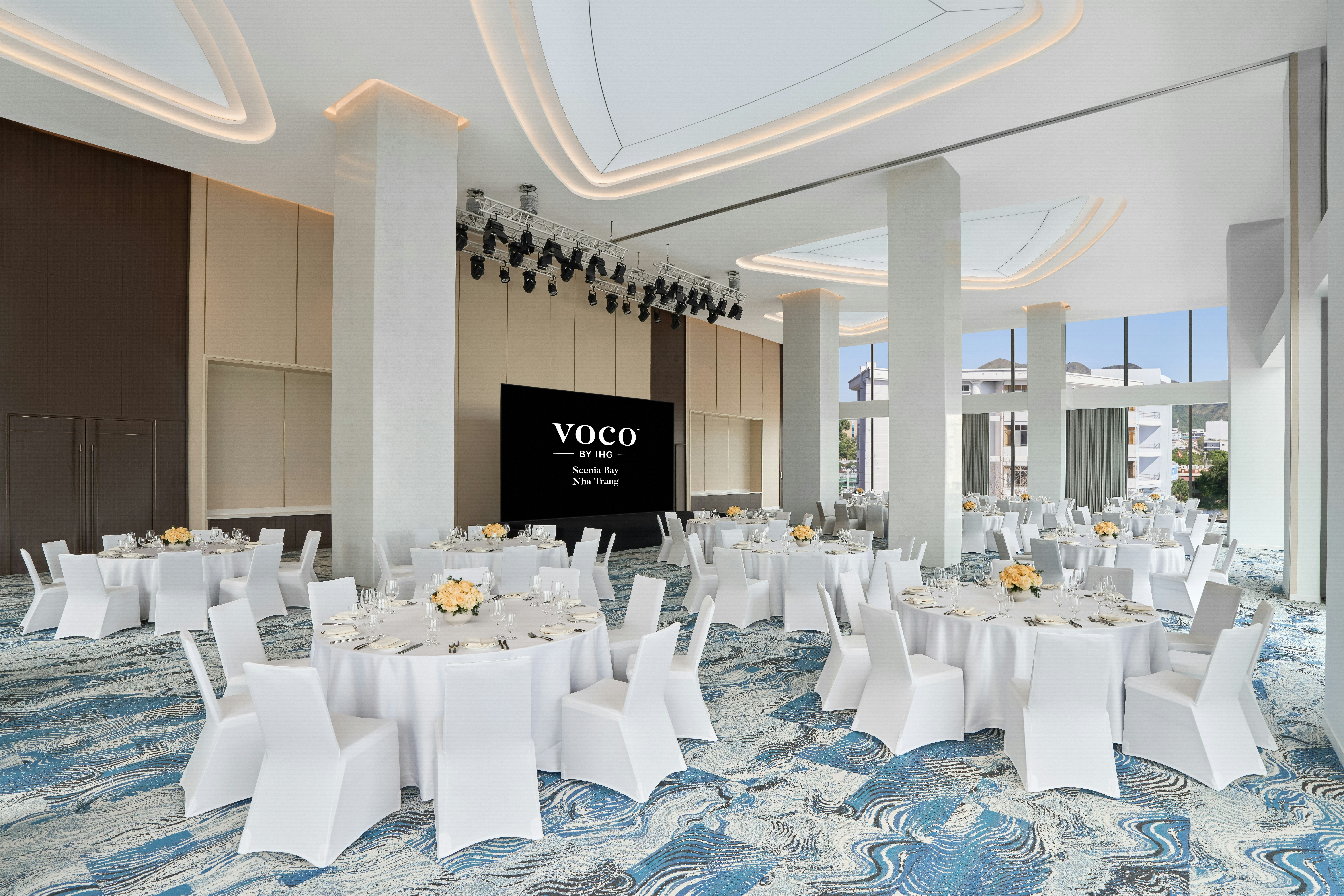 Voco Scenia Bay Nha Trang by IHG 36/50