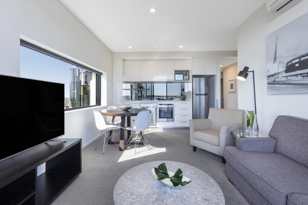 Oaks Melbourne on William Suites 29/50
