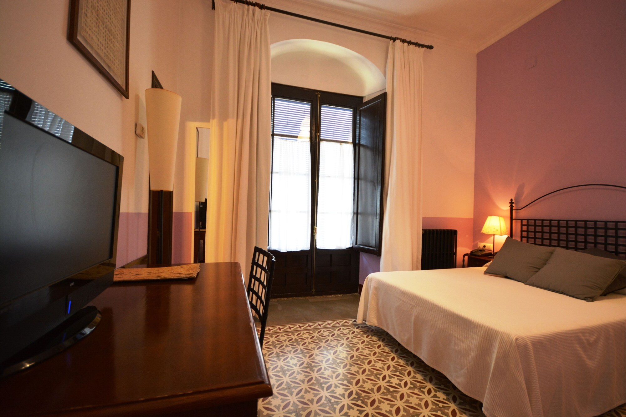 SUPERIOR, DOUBLE BED