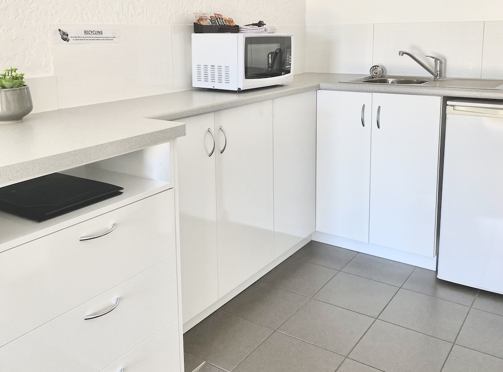 Bundaberg Spanish Motor Inn 33/33