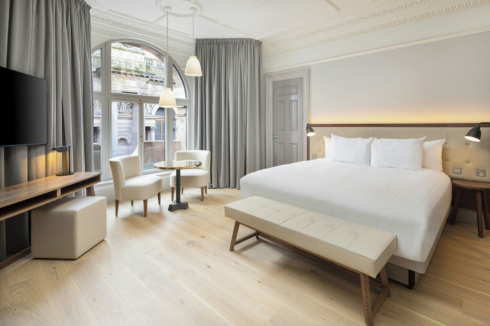 AC Hotel by Marriott Glasgow 12/50