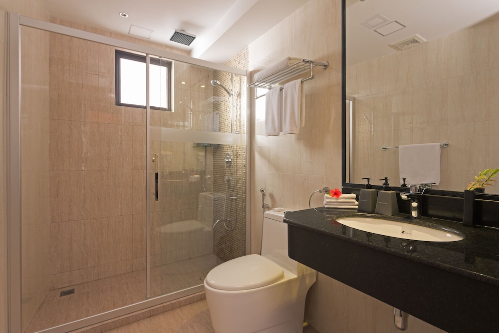 Champa Central Hotel 57/60
