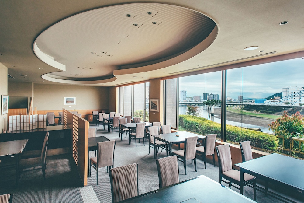 Numazu Riverside Hotel 37/50
