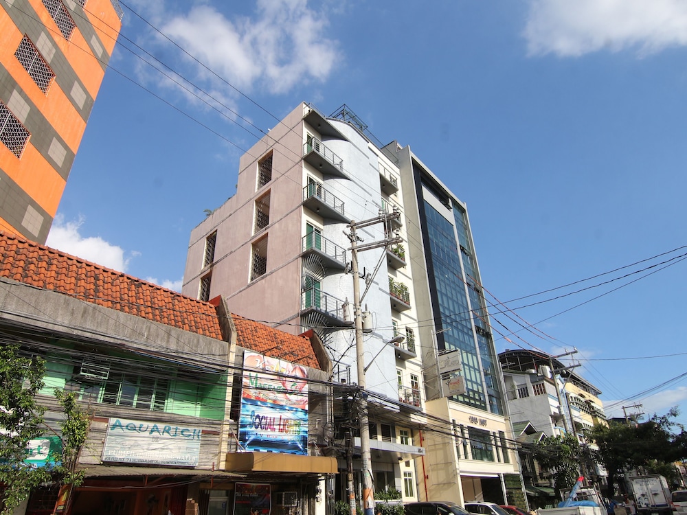Orange Nest Hotel 2/22