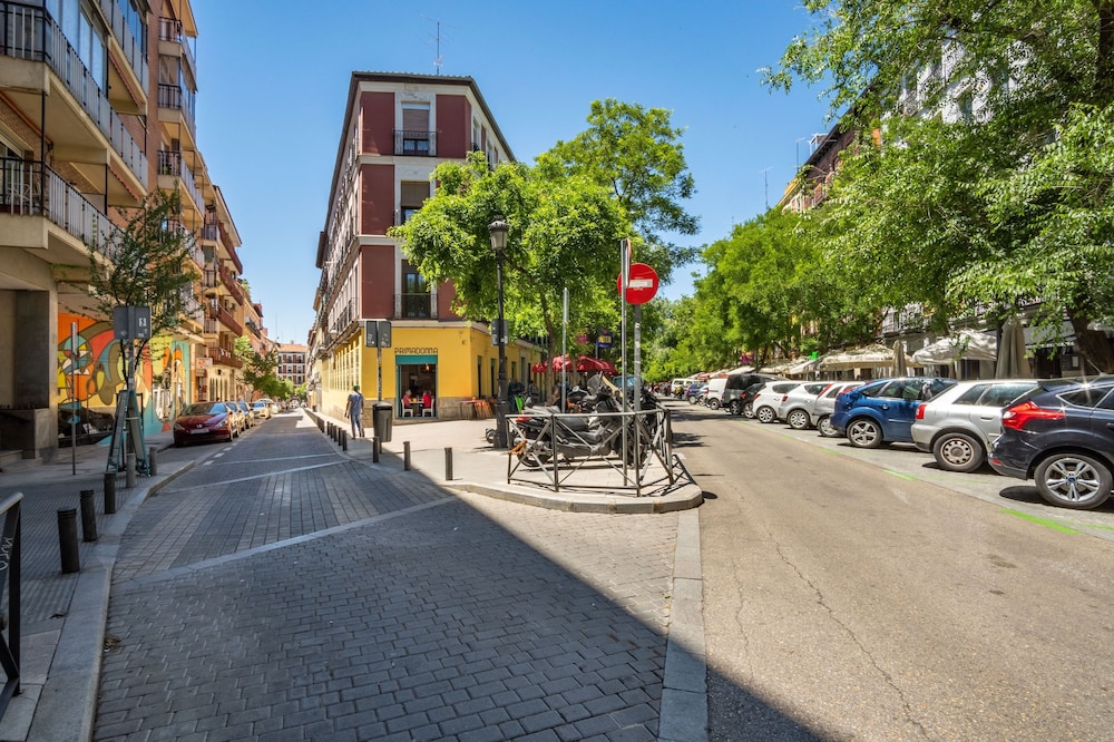 limehome Madrid Calle Ave Maria 38/50
