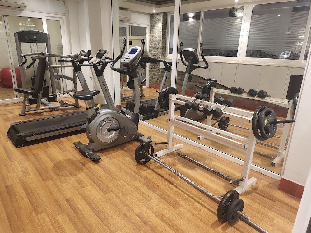 White Castle Corporate Residences 22/50