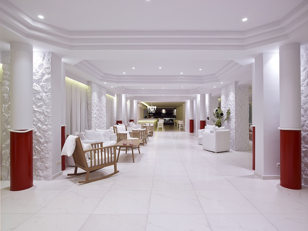 Dimitra Beach Hotel and Suites 11/76