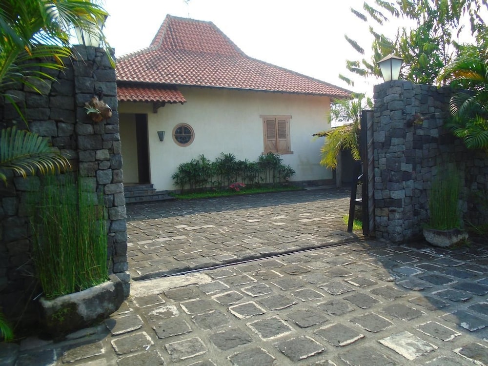 Villa Aquin 34/43