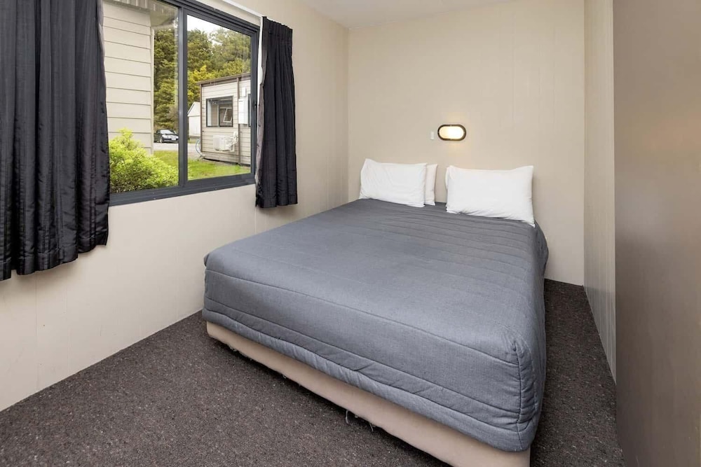 Fox Glacier Motel Holiday Park 10/50