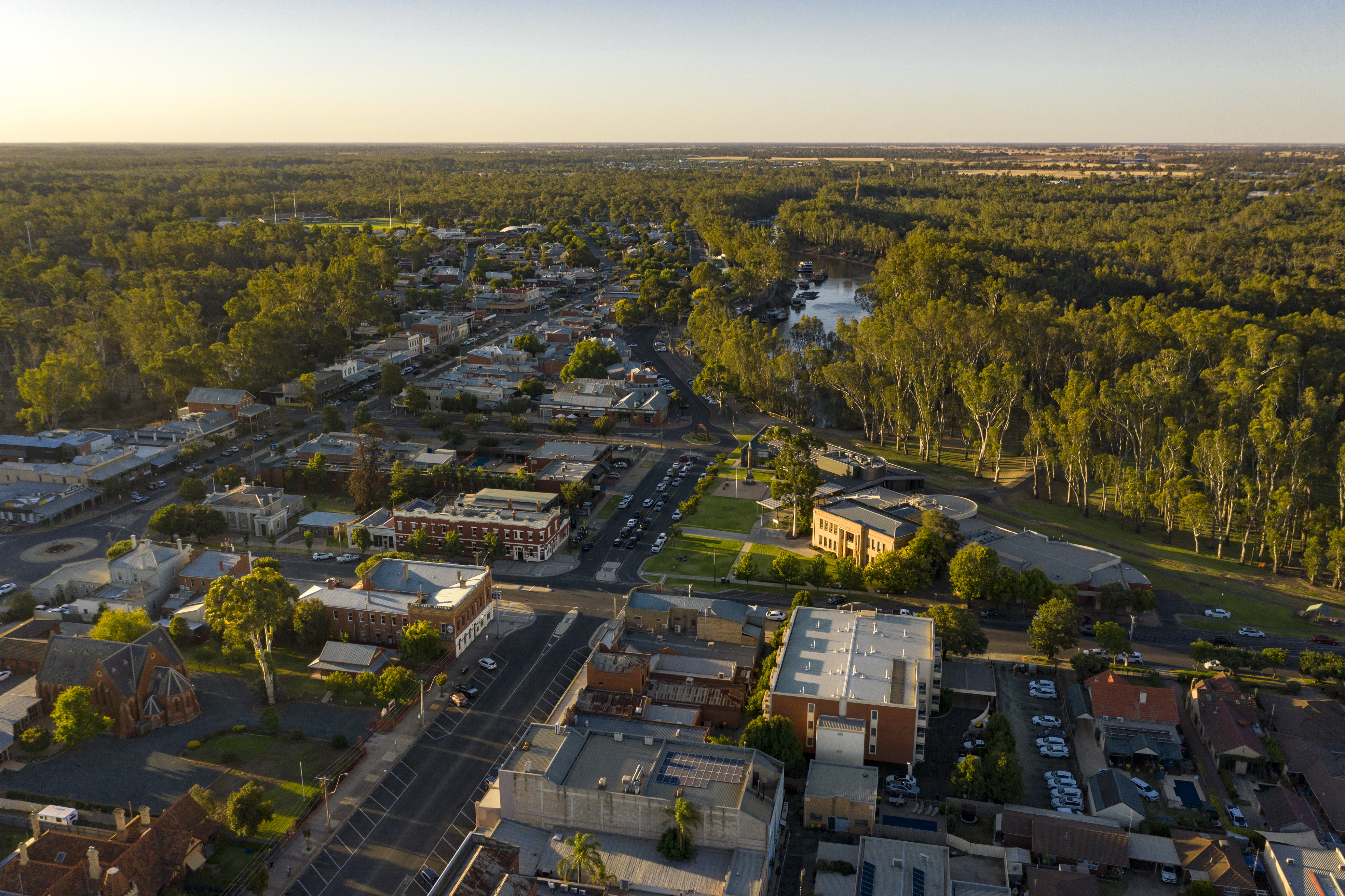 QUEST ECHUCA 56/59