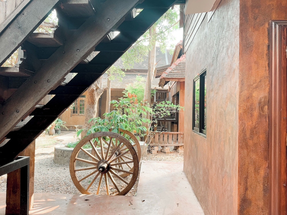 Monfai Culture House 44/50